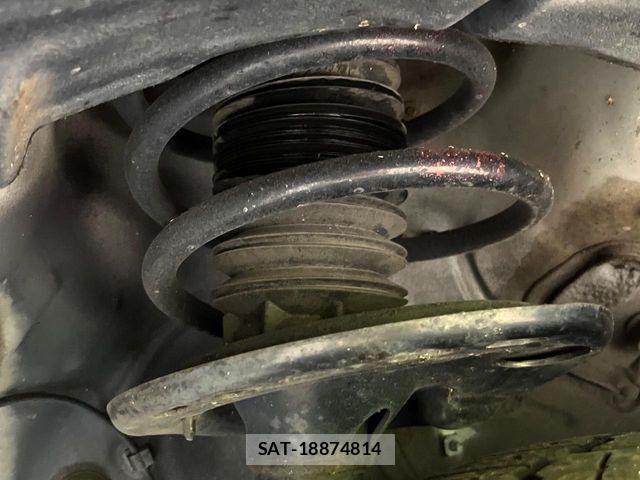 Toyota HARRIER 2015-09 8626960-19