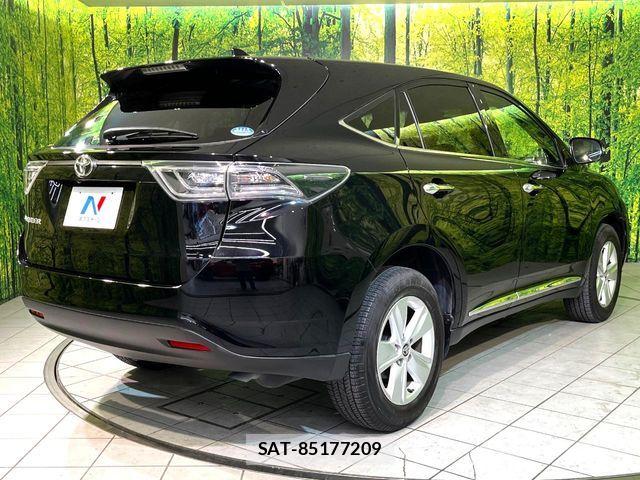 Toyota HARRIER 2015-08 8626959-16
