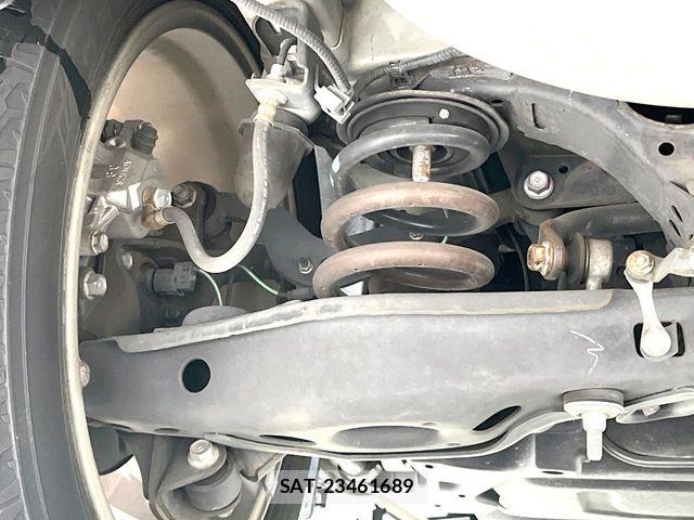 Toyota HARRIER 2016-05 8626954-19