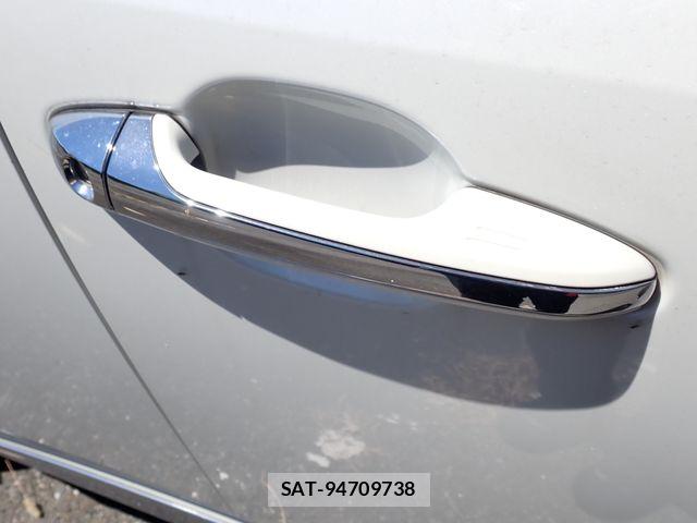 Toyota HARRIER 2014-07 8626927-24