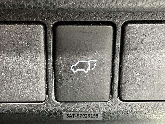 Toyota HARRIER 2018-07 8626943-9
