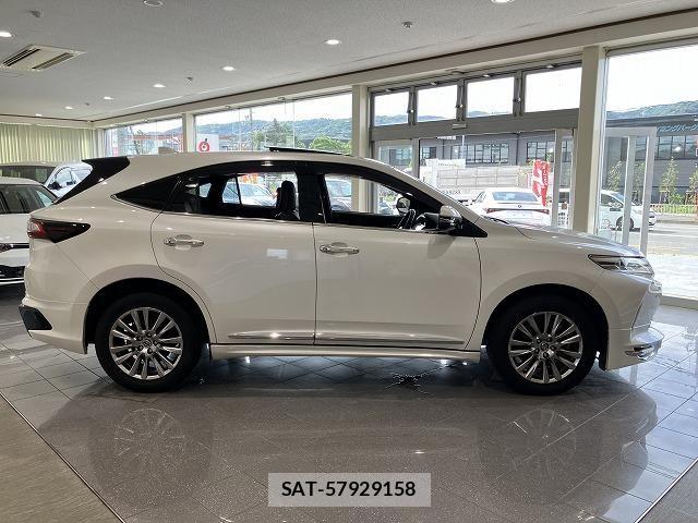 Toyota HARRIER 2018-07 8626943-13
