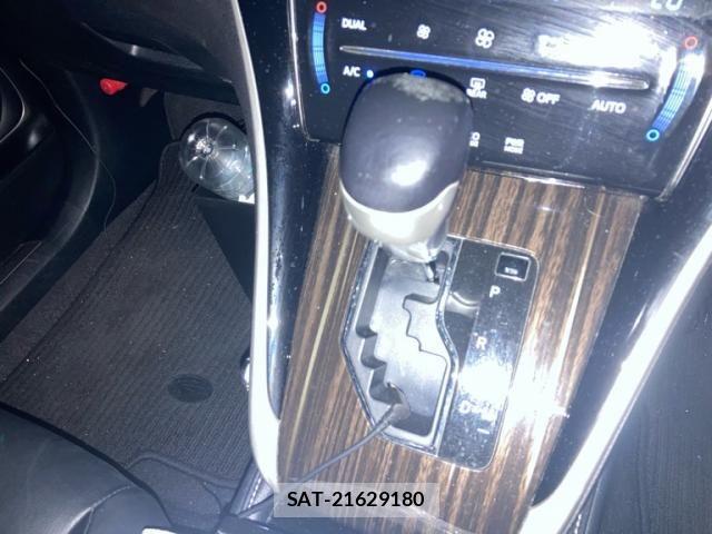 Toyota HARRIER 2015-09 8626966-21