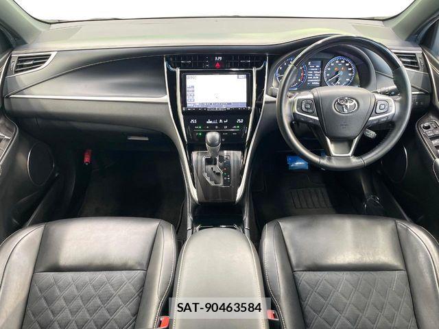 Toyota HARRIER 2018-03 8626953-1