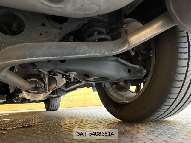 Toyota HARRIER 2016-12 8666210-19