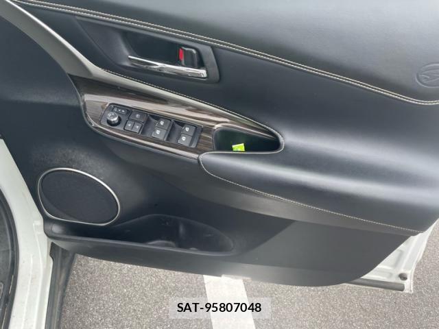 Toyota HARRIER 2015-01 8659316-16