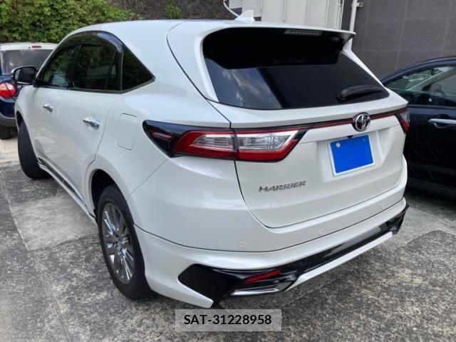 Toyota HARRIER 2019-05 8666208-3