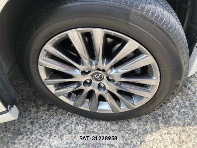 Toyota HARRIER 2019-05 8666208-4