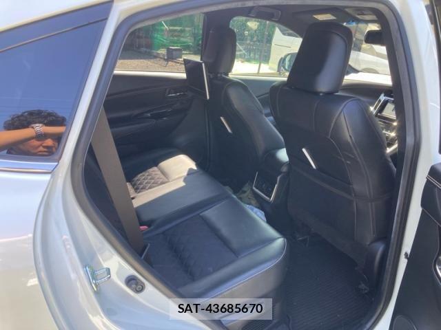 Toyota HARRIER 2019-05 8659298-13
