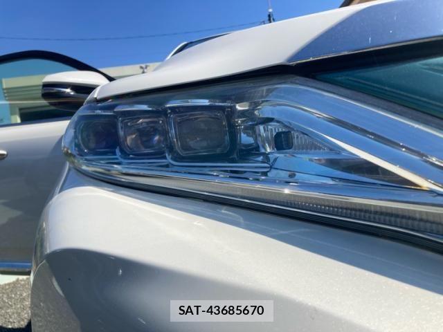 Toyota HARRIER 2019-05 8659298-1
