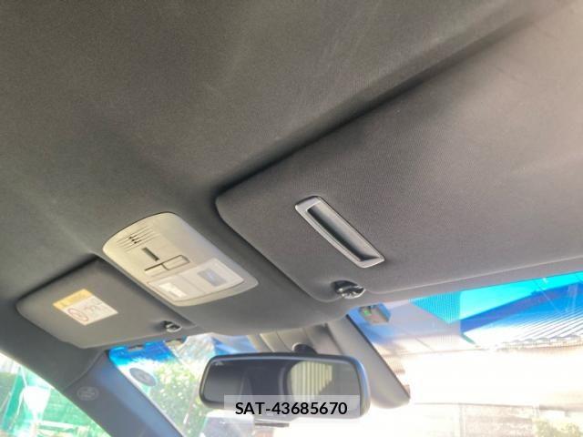 Toyota HARRIER 2019-05 8659298-26