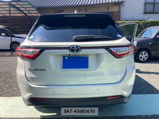 Toyota HARRIER 2019-05 8659298-6