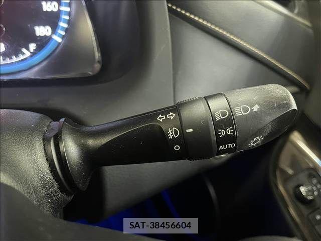 Toyota HARRIER 2015-12 8659314-15