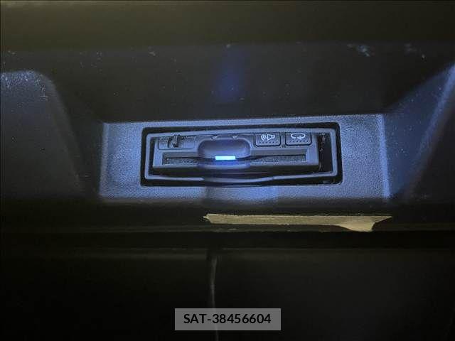 Toyota HARRIER 2015-12 8659314-27