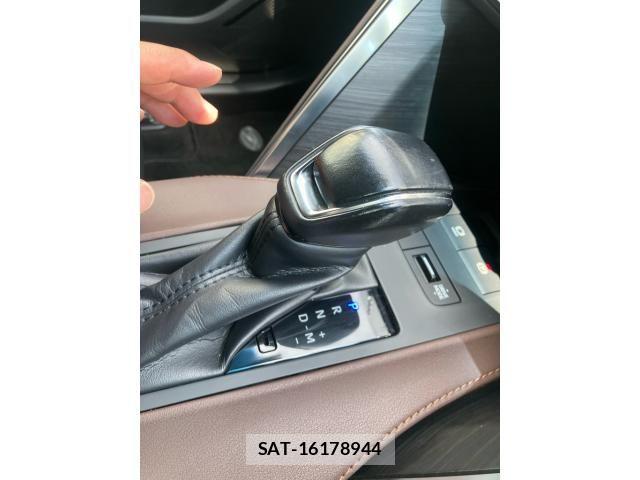 Toyota HARRIER 2020-11 8666212-18