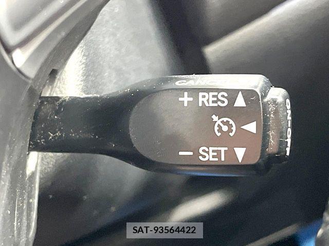 Toyota HARRIER 2015-08 8666209-4