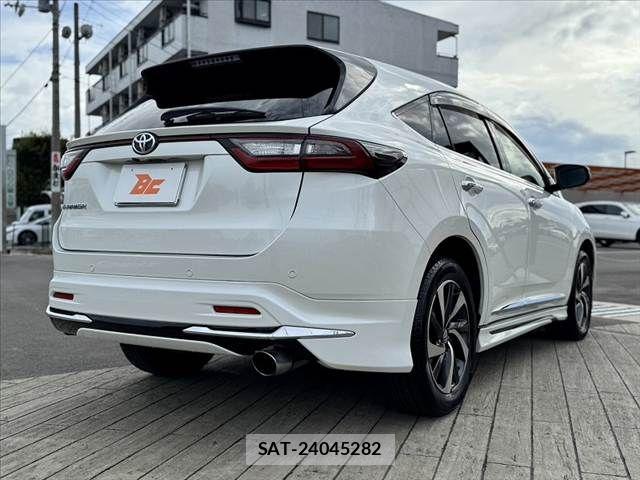 Toyota HARRIER 2018-03 8659303-14