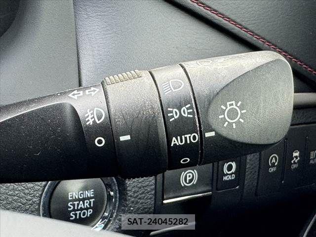 Toyota HARRIER 2018-03 8659303-25