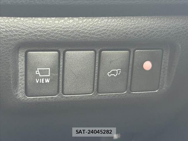 Toyota HARRIER 2018-03 8659303-27