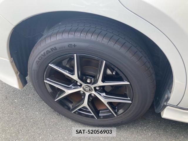 Toyota HARRIER 2017-03 8659313-7