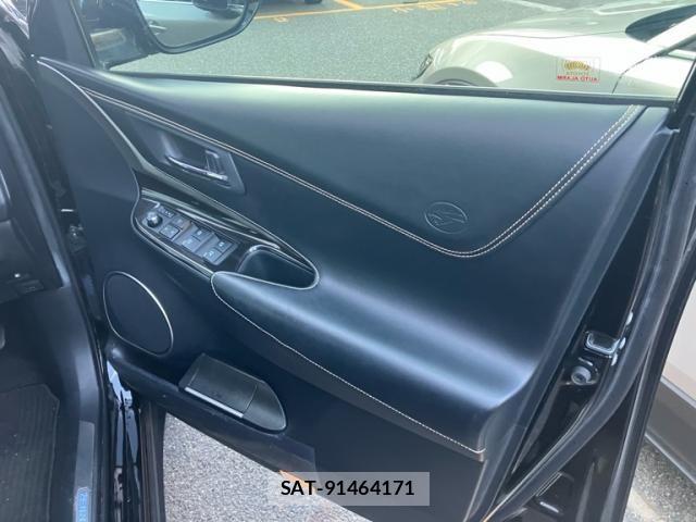Toyota HARRIER 2017-09 8659310-15