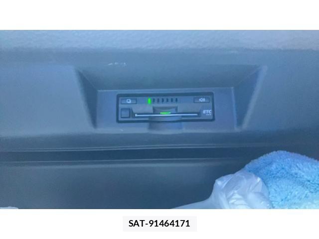 Toyota HARRIER 2017-09 8659310-27