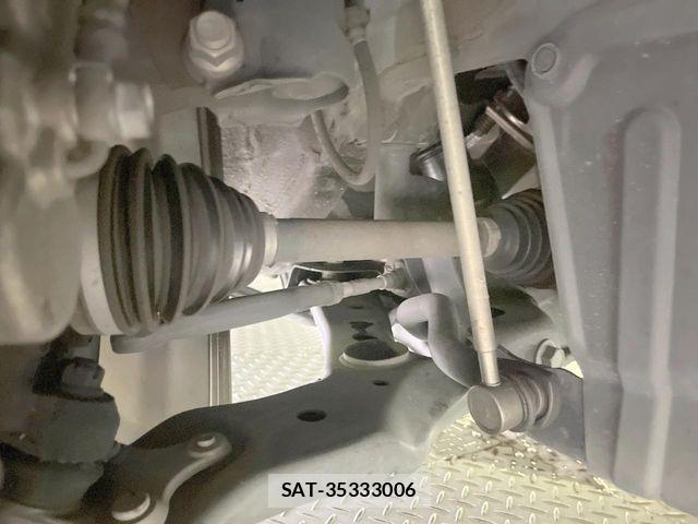 Toyota HARRIER 2018-10 8659302-19