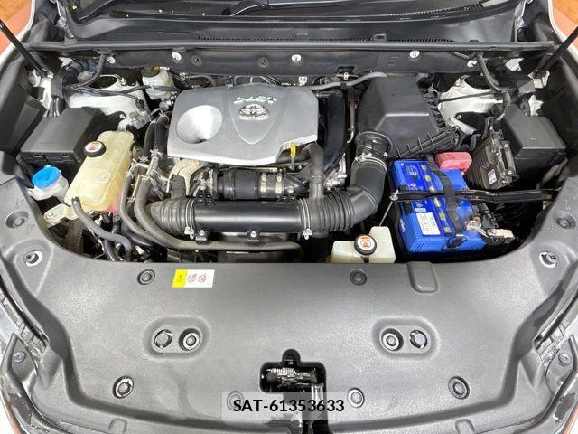 Toyota HARRIER 2017-08 8685631-17