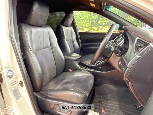 Toyota HARRIER 2017-08 8685631-7