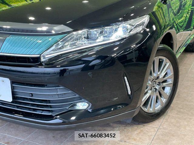 Toyota HARRIER 2017-08 8685626-11