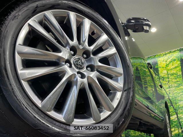 Toyota HARRIER 2017-08 8685626-12