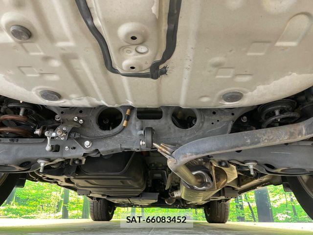 Toyota HARRIER 2017-08 8685626-18
