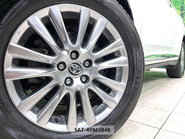 Toyota HARRIER 2017-09 8685627-13