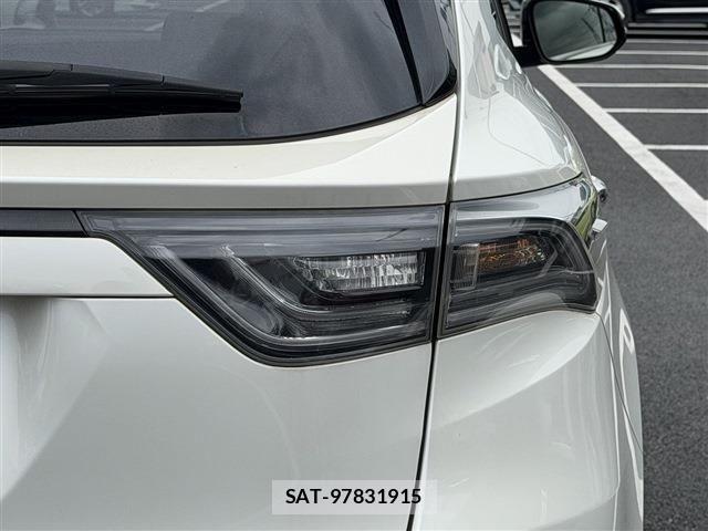 Toyota HARRIER 2015-08 8685633-13