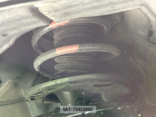 Toyota HARRIER 2017-09 8685630-19
