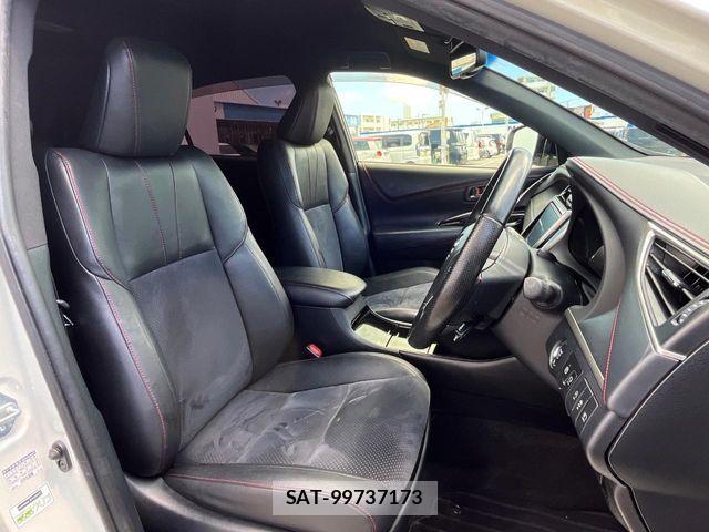 Toyota HARRIER 2017-06 8742451-8