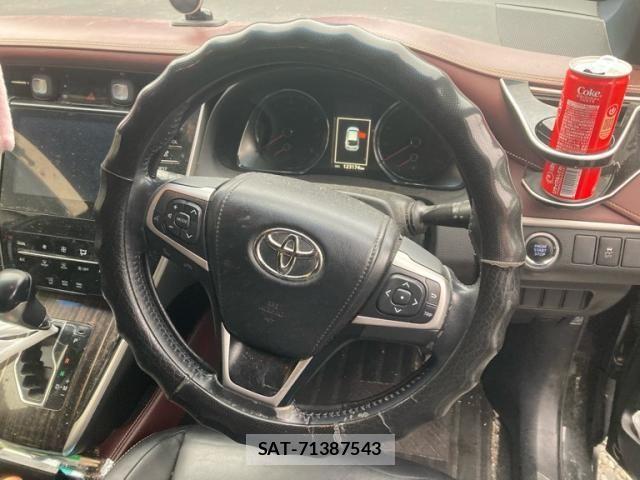 Toyota HARRIER 2014-02 8742483-14