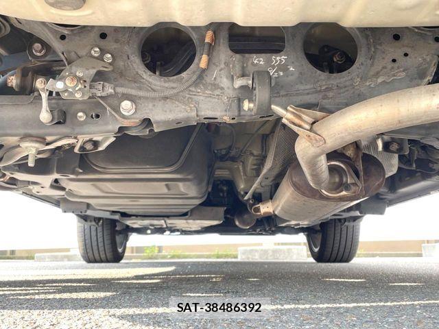 Toyota HARRIER 2014-08 8742475-18