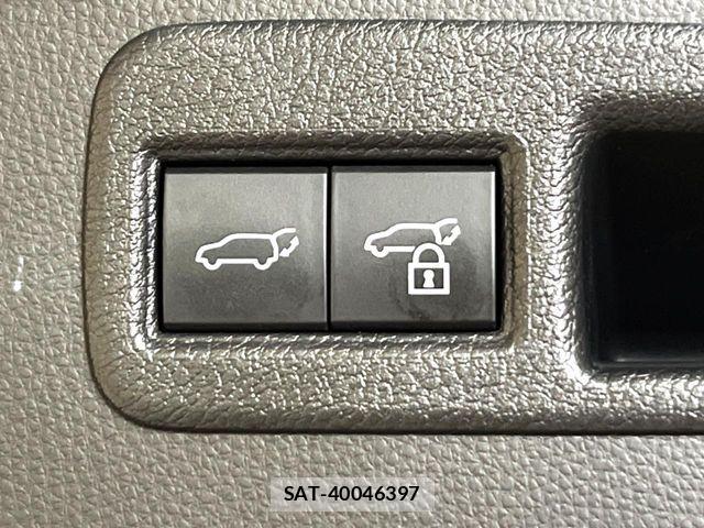 Toyota HARRIER 2021-04 8742436-5