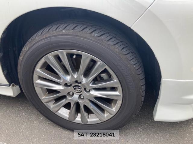 Toyota HARRIER 2017-12 8742456-13