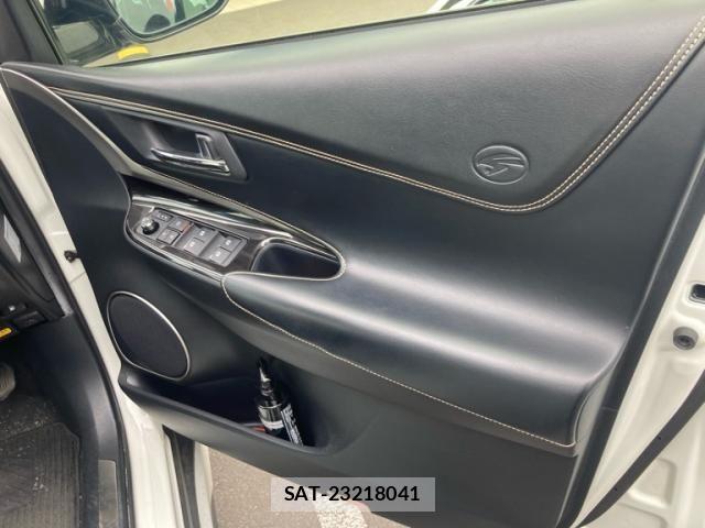 Toyota HARRIER 2017-12 8742456-15