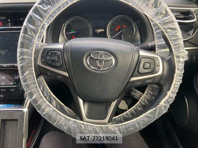 Toyota HARRIER 2017-12 8742456-18