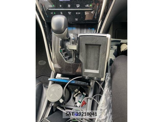 Toyota HARRIER 2017-12 8742456-22