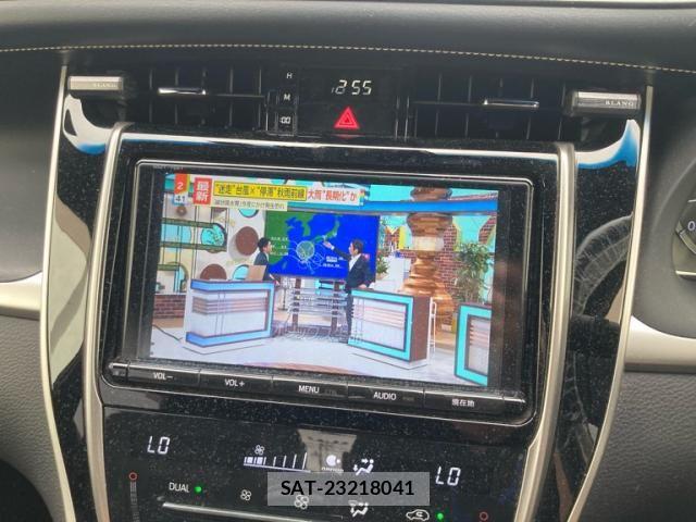 Toyota HARRIER 2017-12 8742456-25