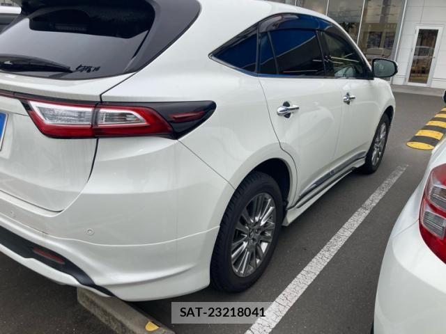 Toyota HARRIER 2017-12 8742456-6