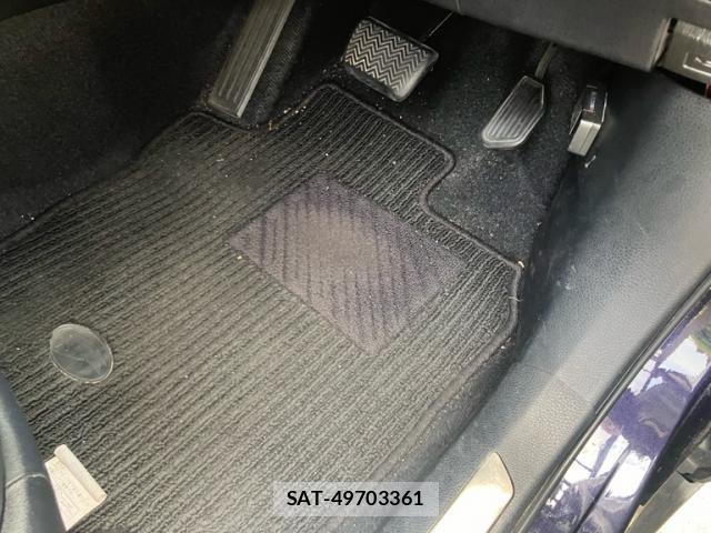 Toyota HARRIER 2014-02 8742477-15