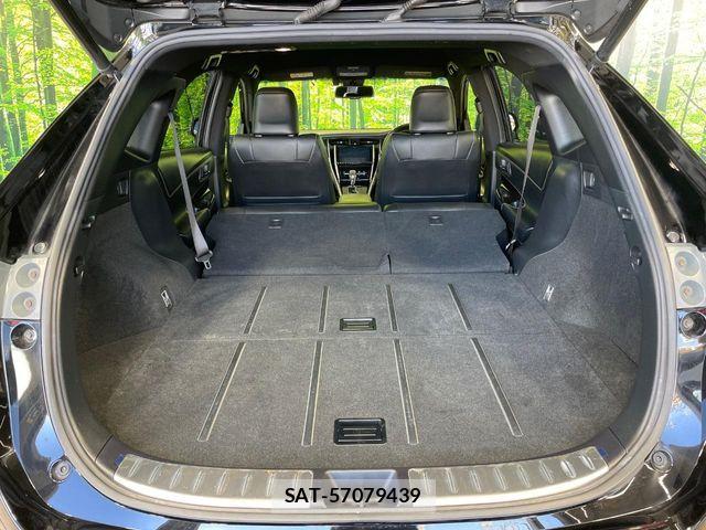 Toyota HARRIER 2017-10 8742452-10