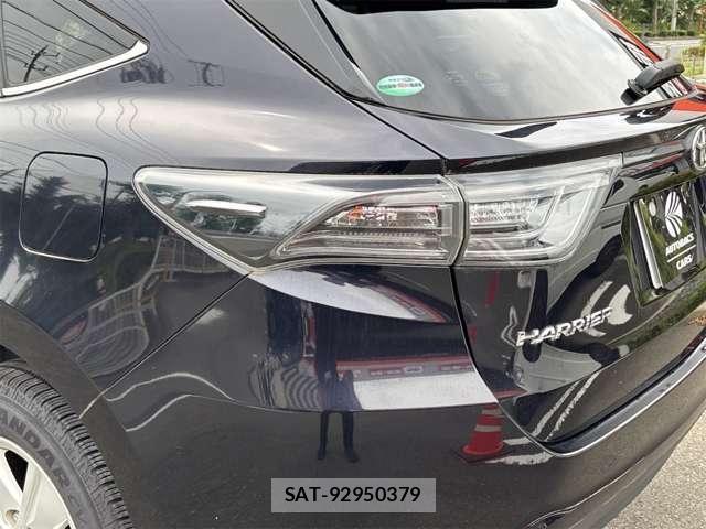 Toyota HARRIER 2016-11 8742457-17