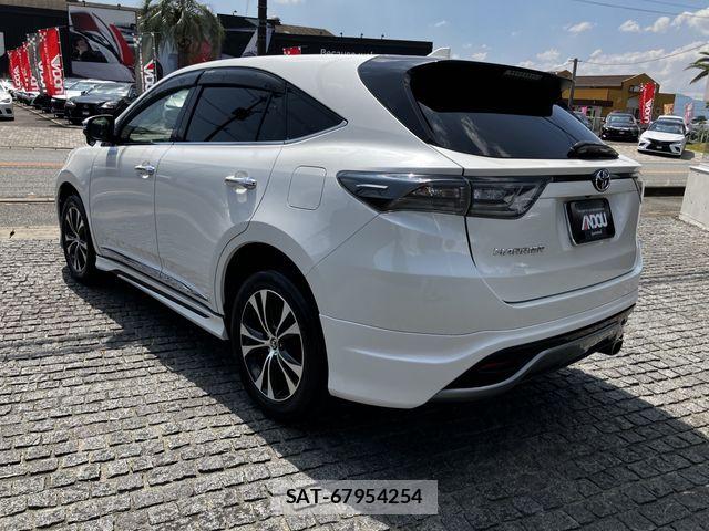 Toyota HARRIER 2016-01 8742458-2