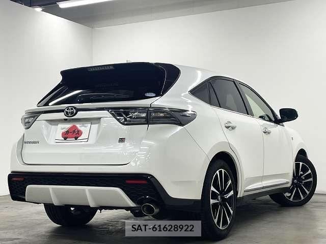 Toyota HARRIER 2018-04 8780427-2